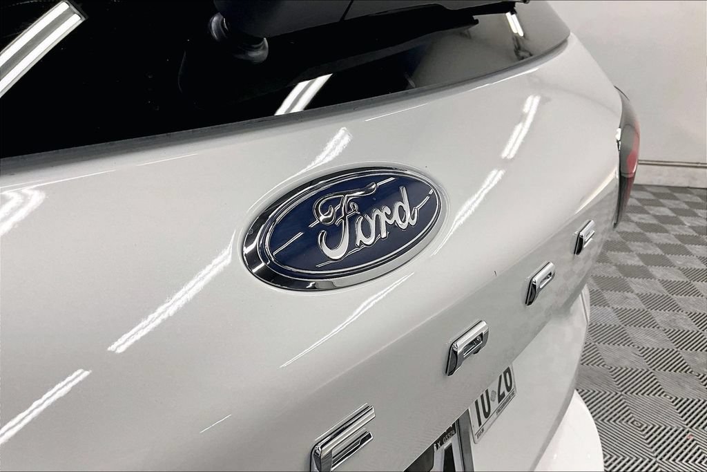 Used 2024 Ford Escape ST-Line w/ Tech Pack #1 FWD image 7