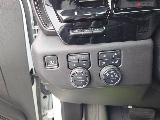 Used 2024 Chevrolet Silverado 1500 ZR2 w/ Technology Package AWD/4WD image 25
