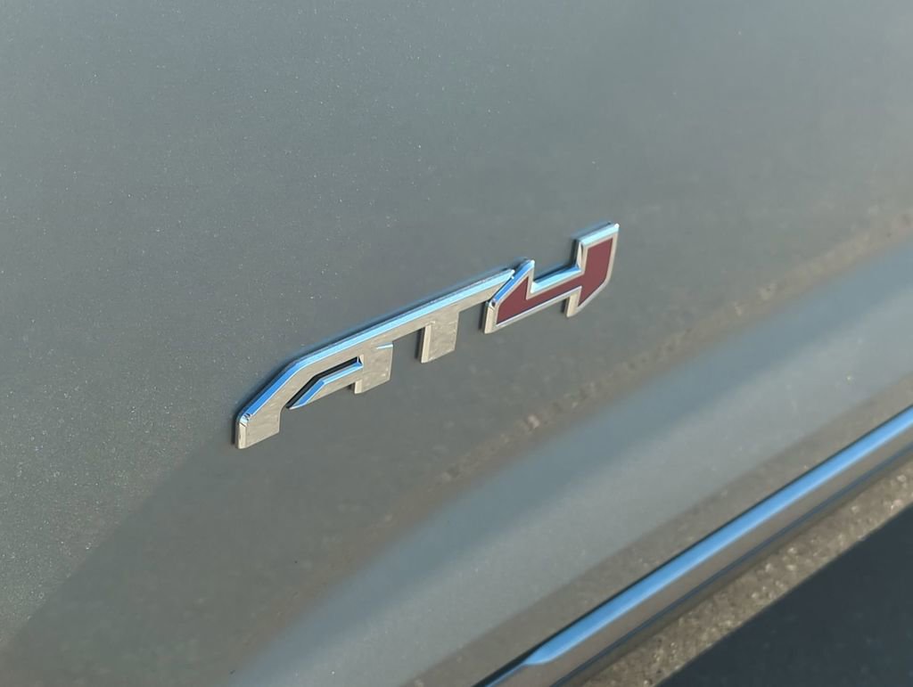 New 2026 GMC Terrain AT4 w/ Technology Package II AWD/4WD image 30