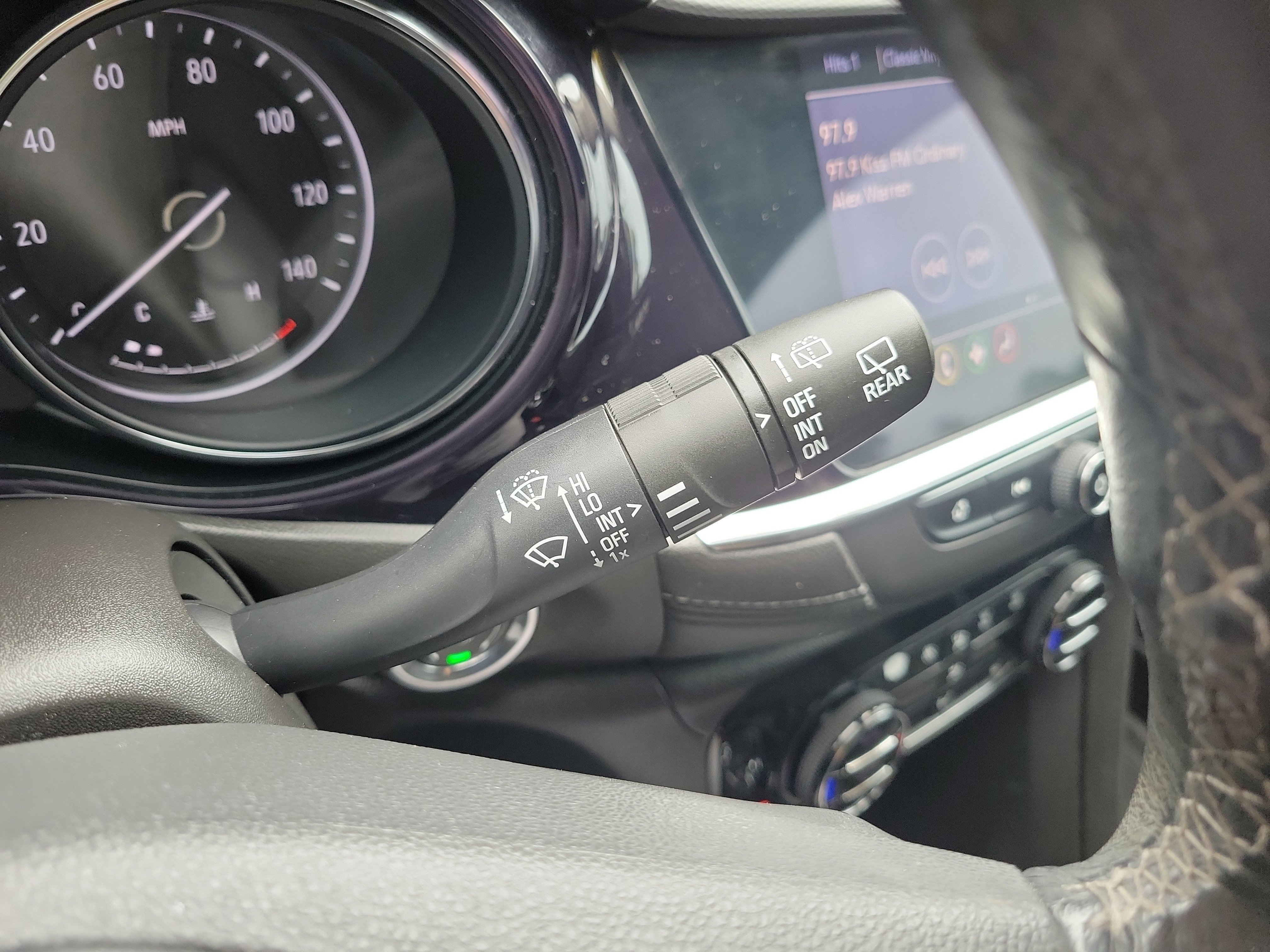 Used 2020 Buick Encore GX Select FWD image 28
