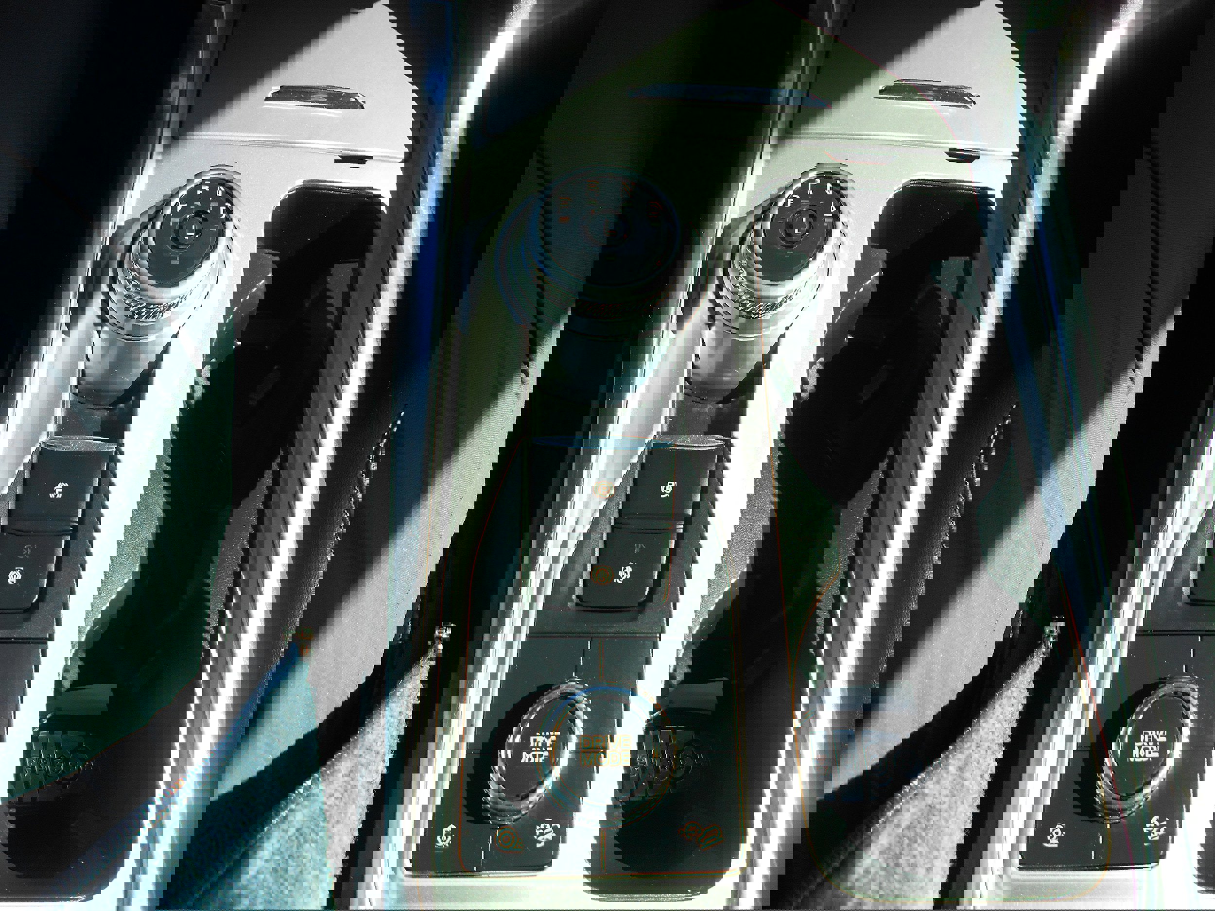 Used 2023 Ford Explorer XLT w/ Equipment Group 202A image 18