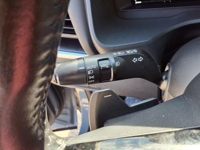 Certified 2022 Nissan Rogue Platinum w/ Head-Up Display Package FWD image 10