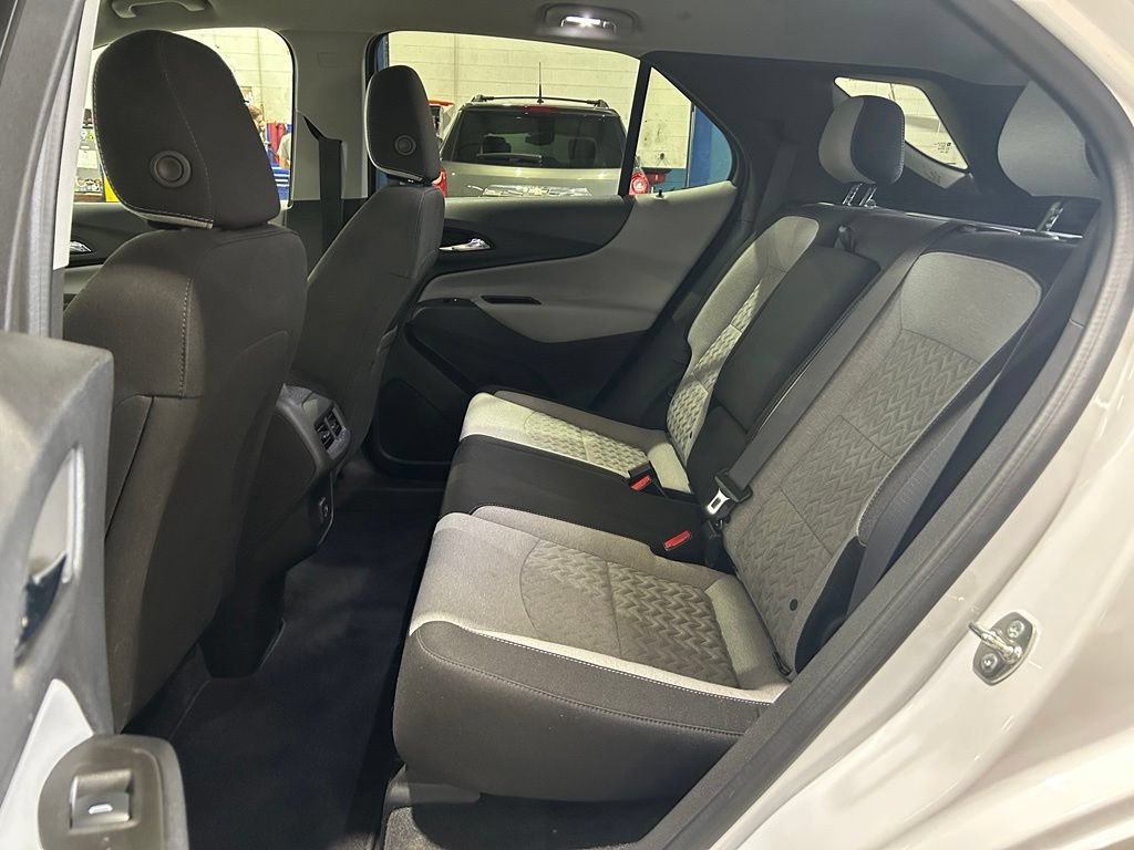 Used 2024 Chevrolet Equinox LS w/ LS Convenience Package AWD/4WD image 33