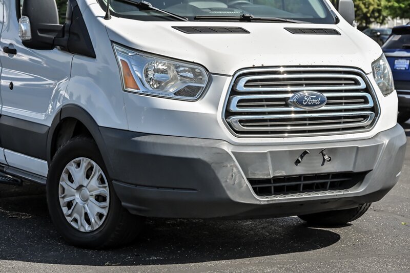 Used 2016 Ford Transit 150 XLT RWD image 2