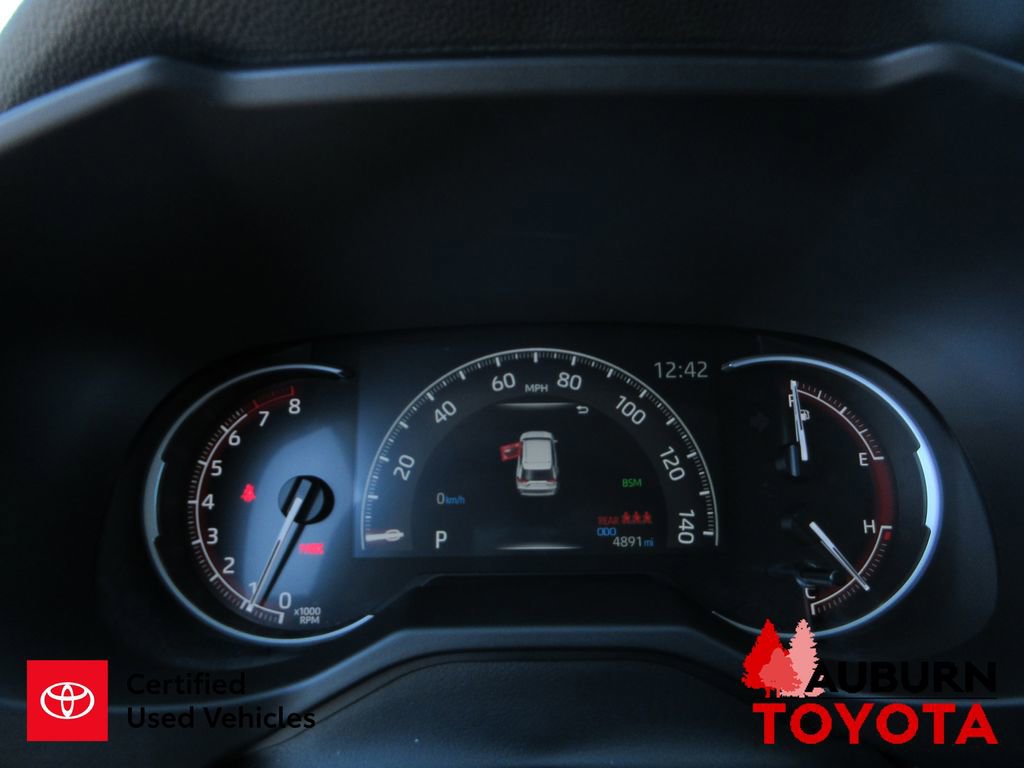 Certified 2025 Toyota RAV4 XLE w/ Convenience Package image 17