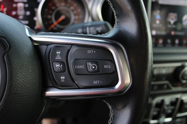 Used 2020 Jeep Wrangler Unlimited Sahara AWD/4WD image 8