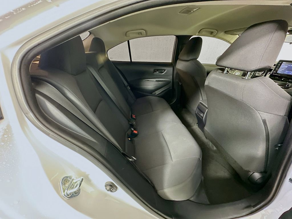 Used 2022 Toyota Corolla LE image 25