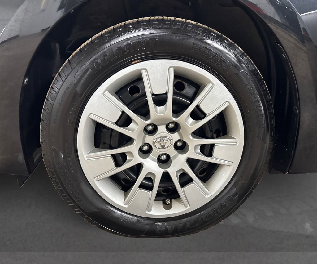 Used 2016 Toyota Corolla S image 12