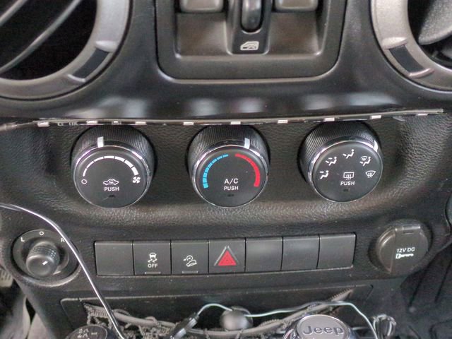 Used 2011 Jeep Wrangler Unlimited Sport image 20