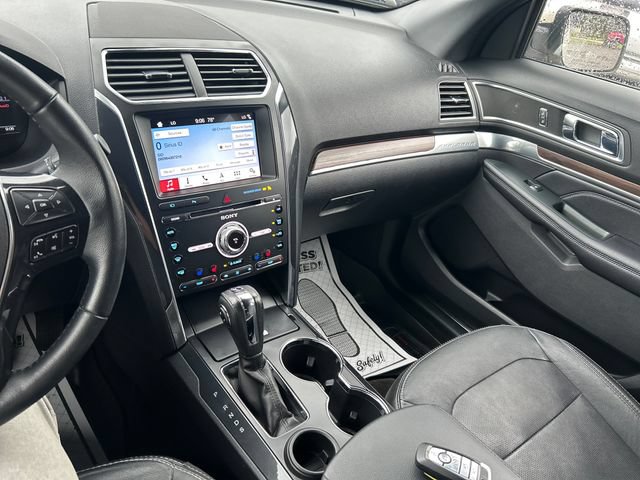 Used 2018 Ford Explorer Limited w/ Ford Safe & Smart Package FWD image 17