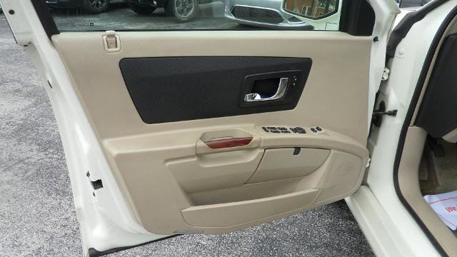 Used 2005 Cadillac SRX w/ Preferred Equipment Group image 17