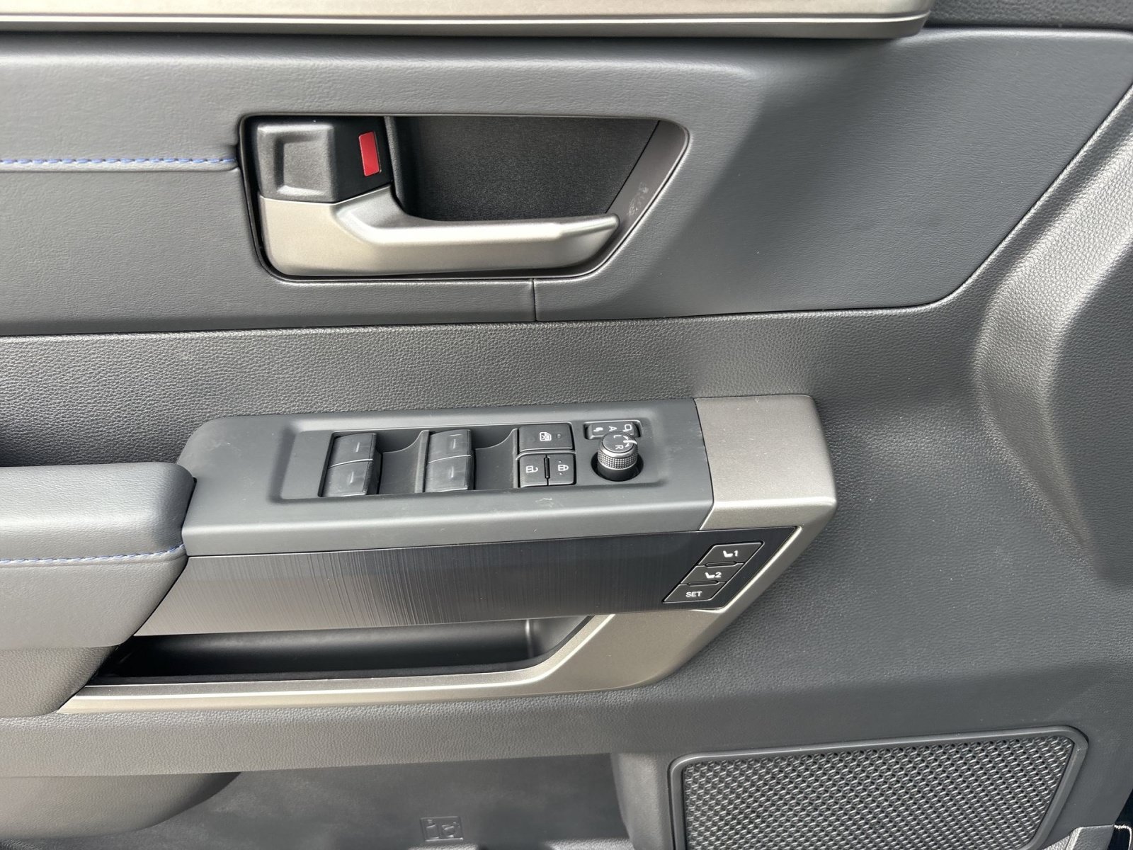 New 2026 Toyota Sequoia Platinum AWD/4WD image 15