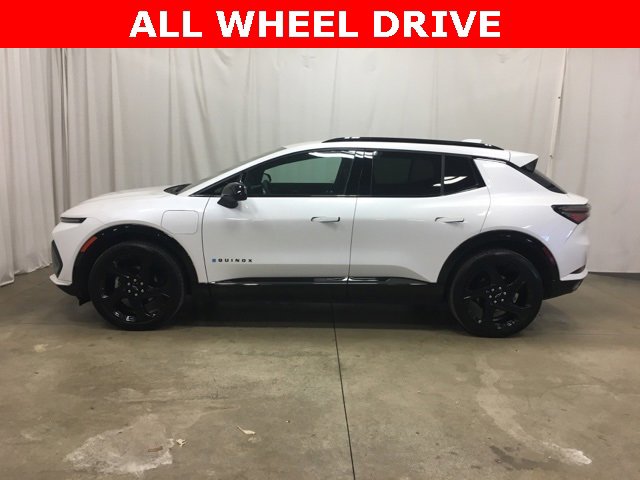 Used 2024 Chevrolet Equinox EV RS image 7