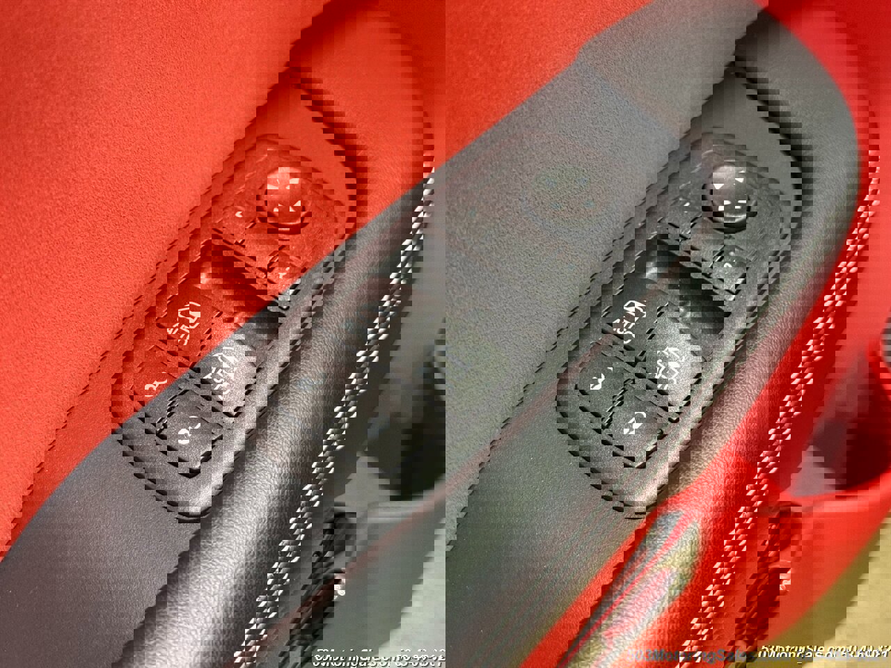 Used 2015 Dodge Challenger SRT Hellcat image 30