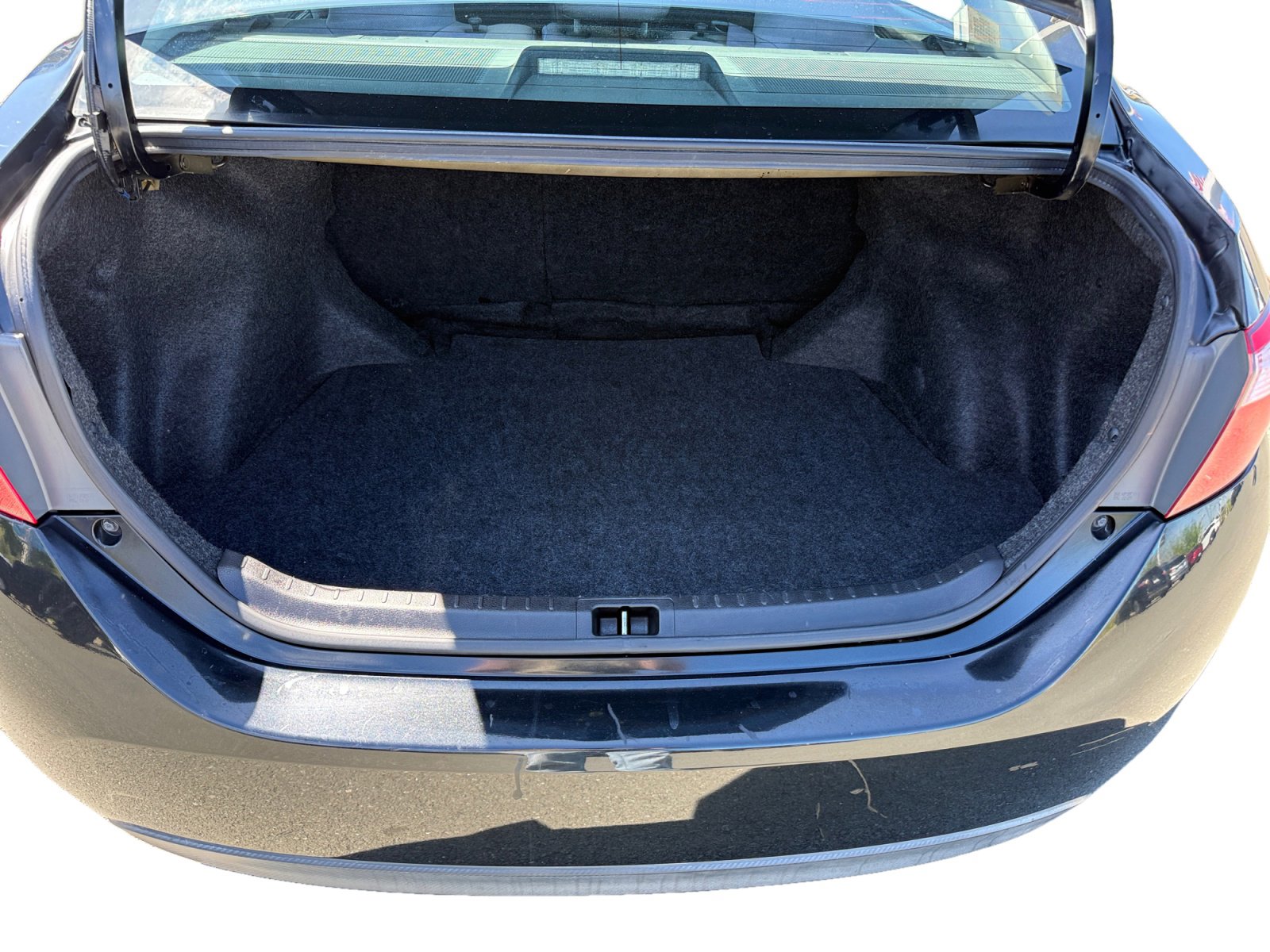 Used 2019 Toyota Corolla LE image 17