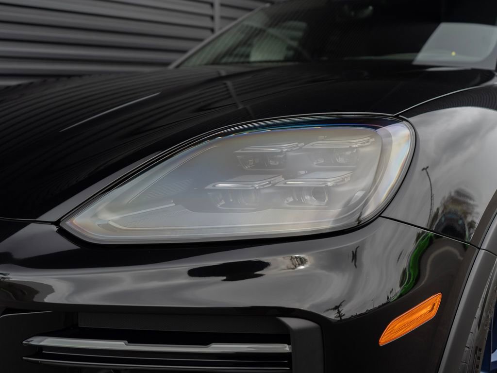 New 2026 Porsche Cayenne Turbo GT image 14