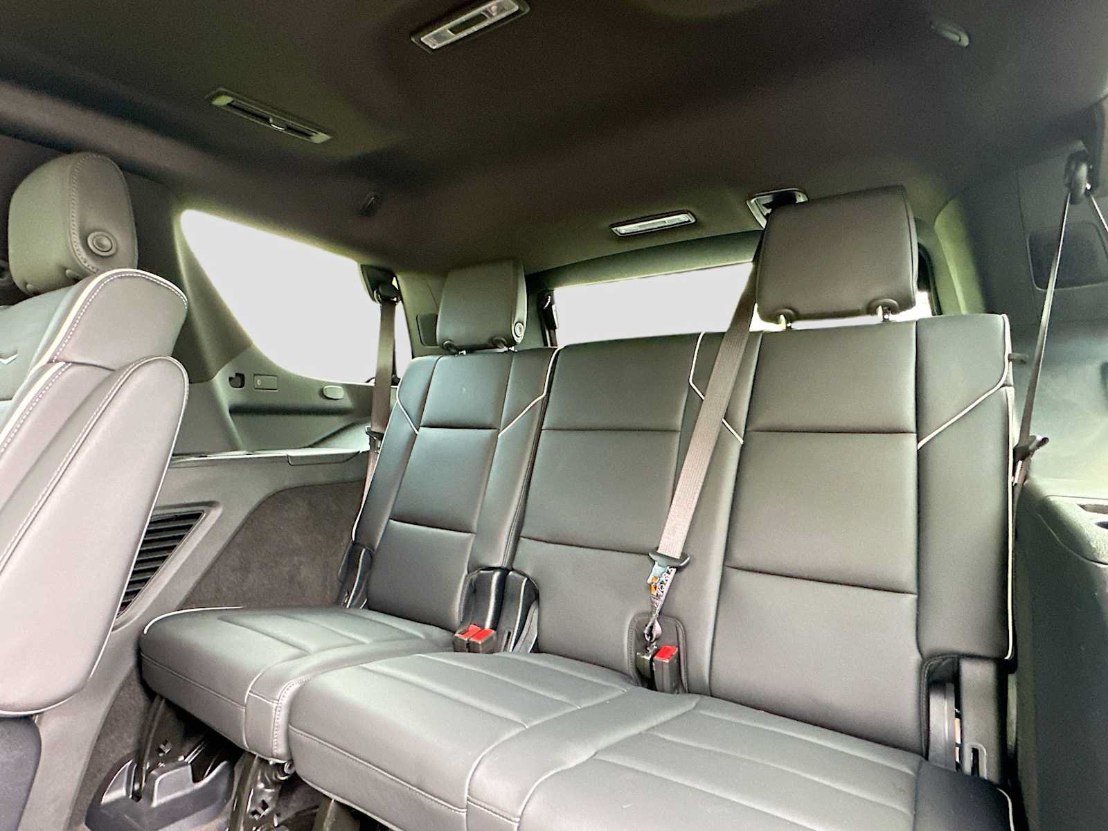 Used 2025 Cadillac Escalade Sport w/ LPO, Floor Liner Package AWD/4WD image 30