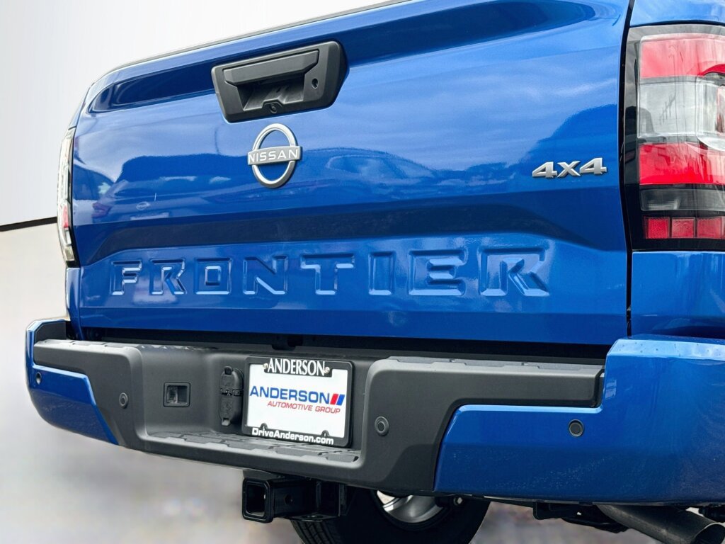 New 2027 Nissan Frontier SV w/ SV Convenience Package AWD/4WD image 14