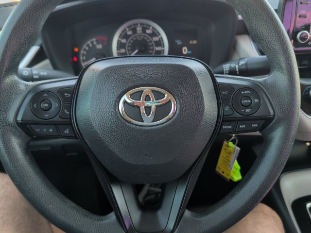 Used 2022 Toyota Corolla LE FWD image 13