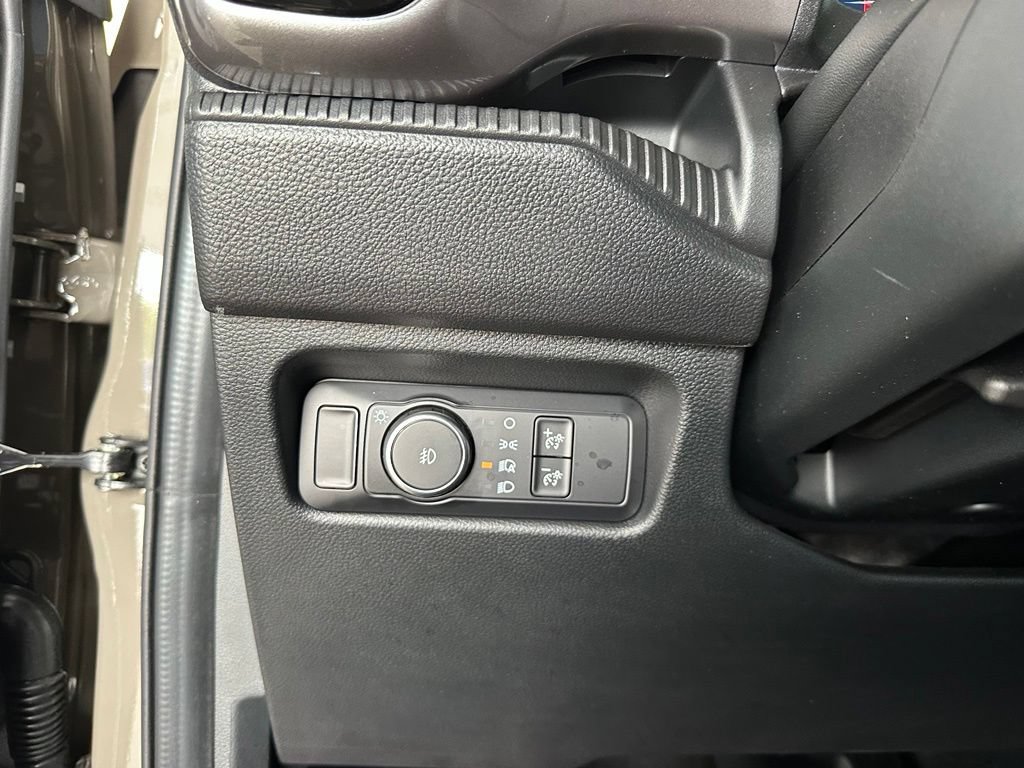 Used 2026 Ford Ranger Lariat w/ Black Appearance Package AWD/4WD image 19