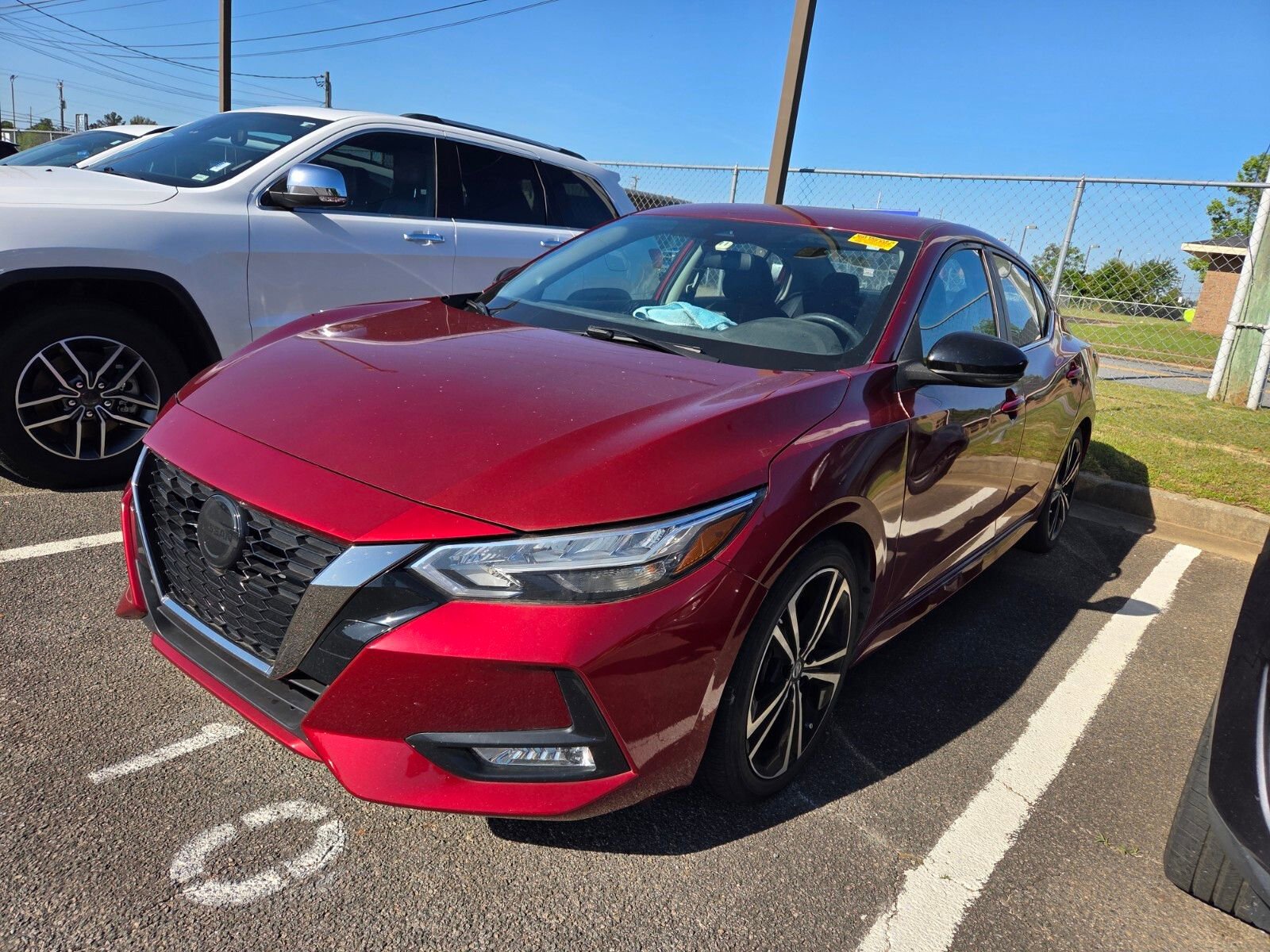 Used 2021 Nissan Sentra SR image 3