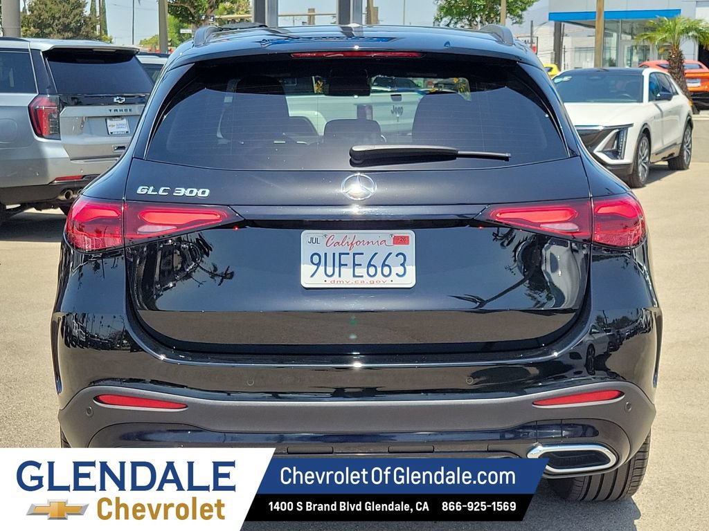 Used 2025 Mercedes-Benz GLC 300 image 12