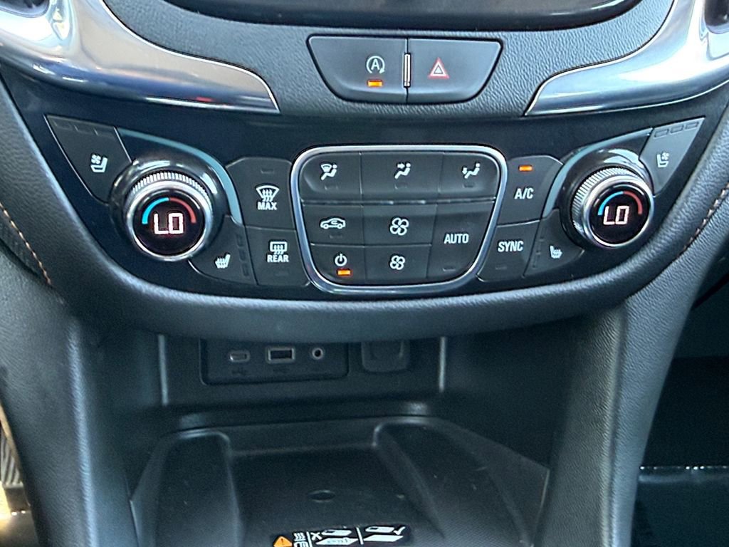 Used 2022 Chevrolet Equinox Premier AWD/4WD image 16