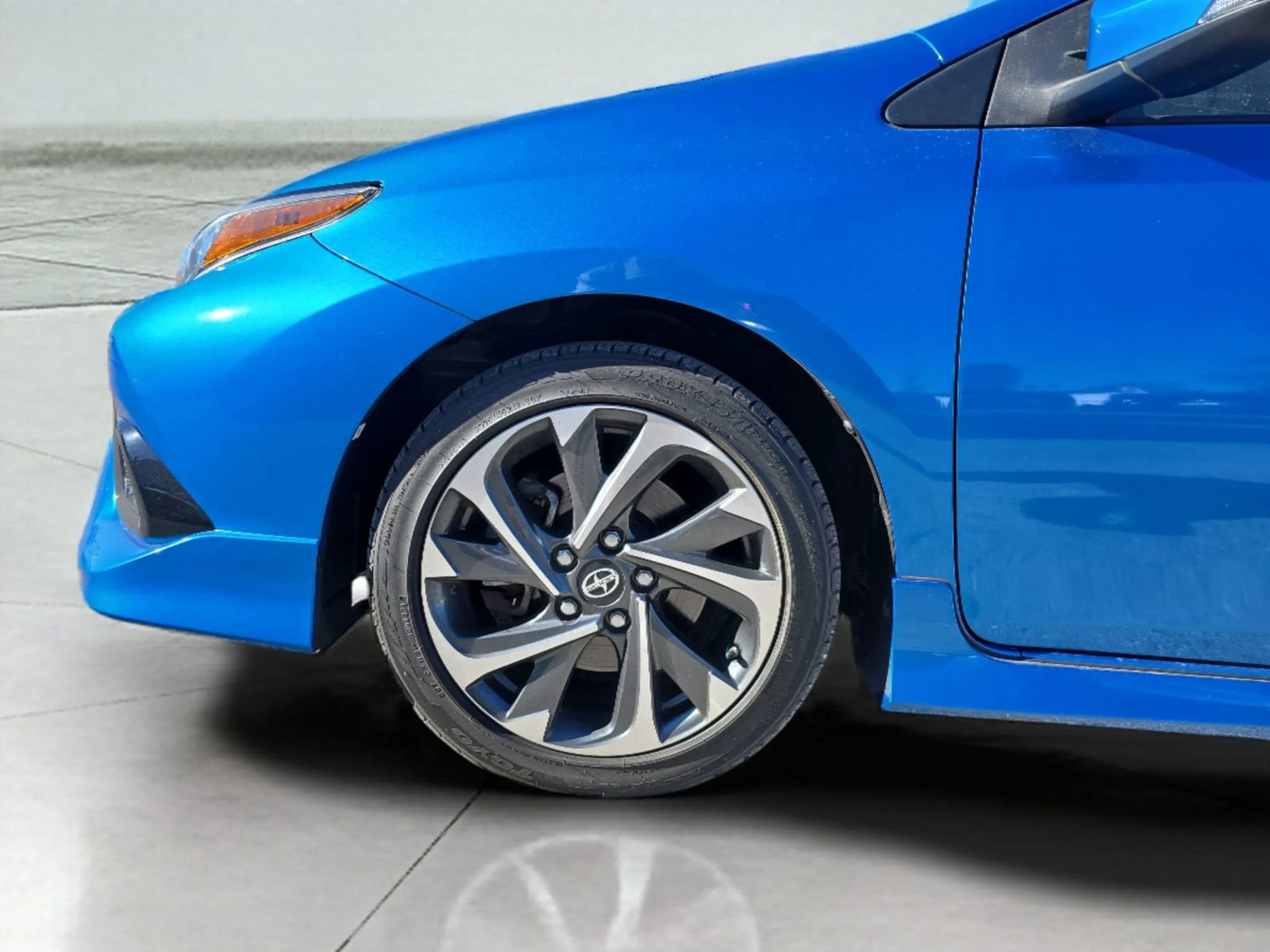 Used 2016 Scion iM Hatchback 4D image 9