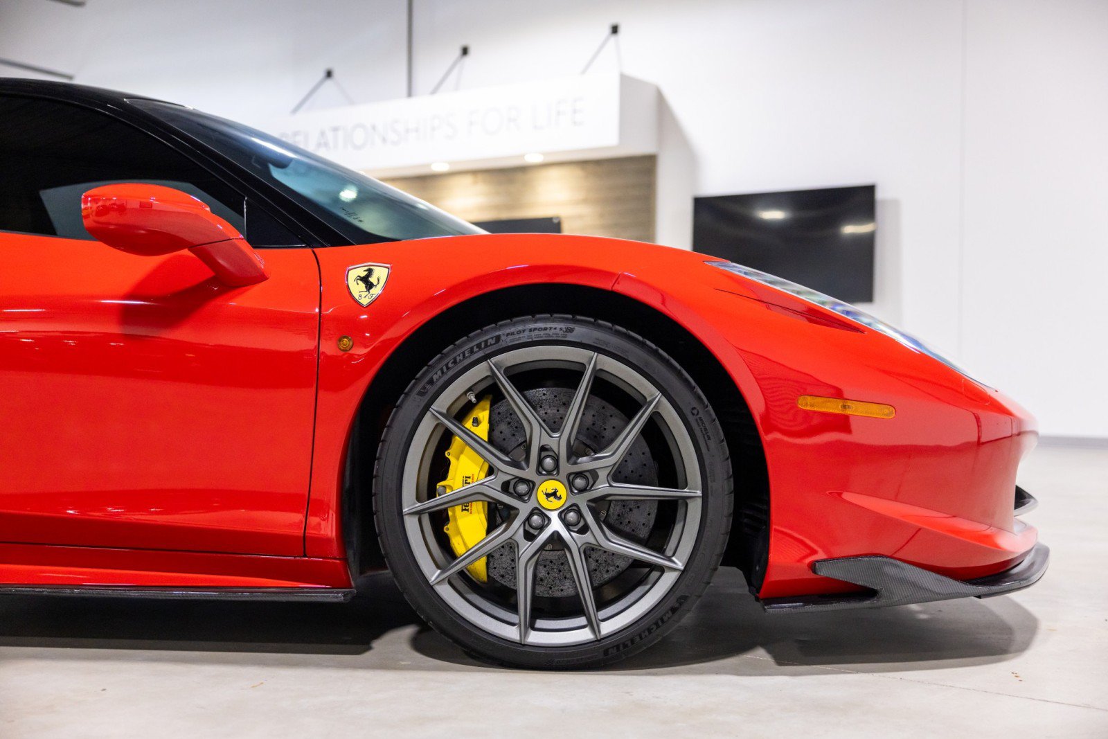 Used 2012 Ferrari 458 Italia Coupe RWD image 22