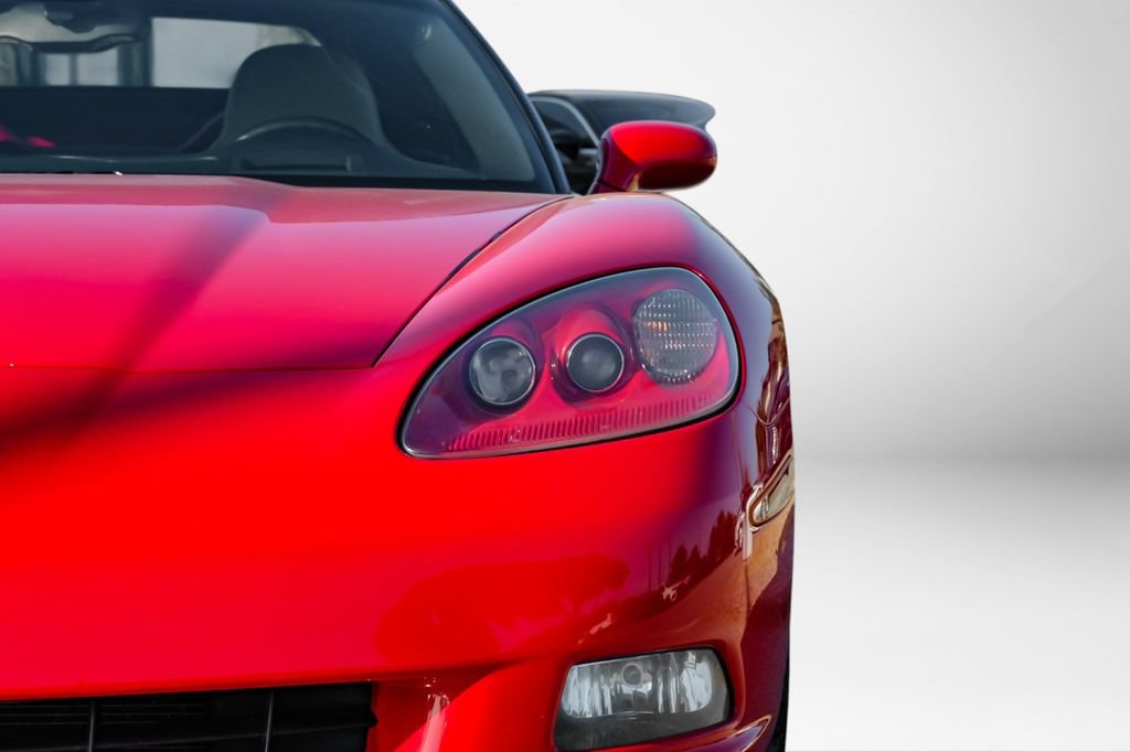 Used 2006 Chevrolet Corvette Convertible w/ Preferred Equipment Group RWD image 32