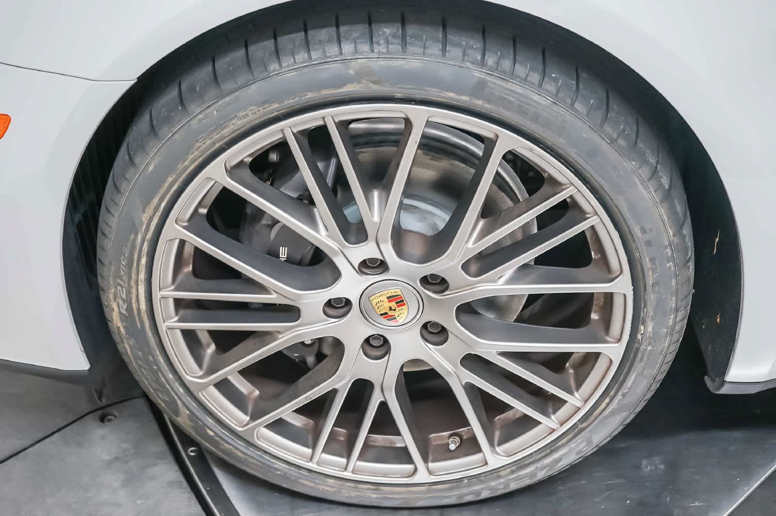Certified 2023 Porsche Panamera Platinum Edition RWD image 14