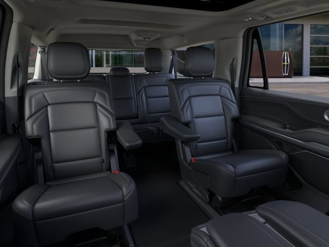 New 2025 Lincoln Navigator L Reserve AWD/4WD image 11