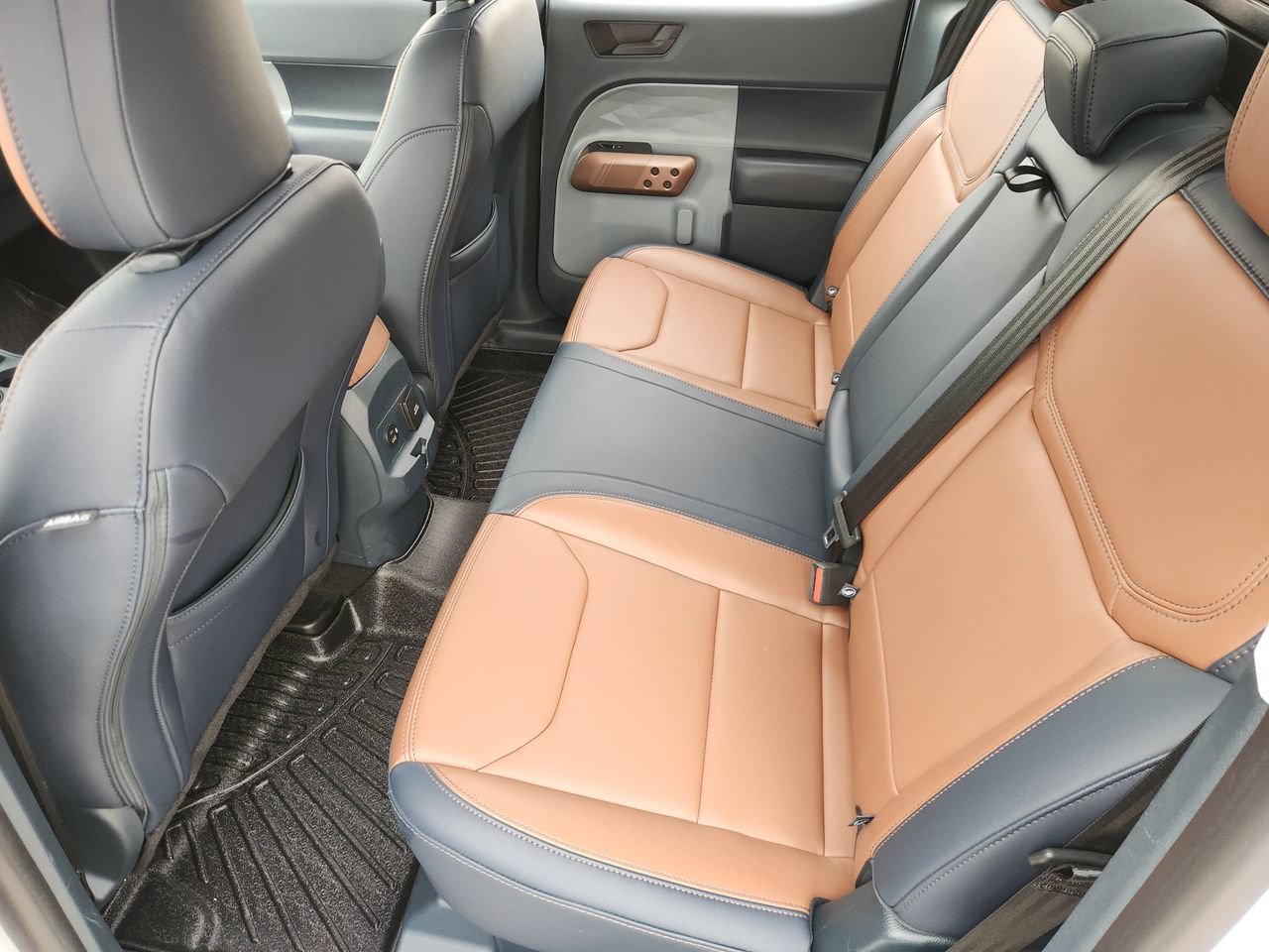 Used 2024 Ford Maverick Lariat FWD image 29