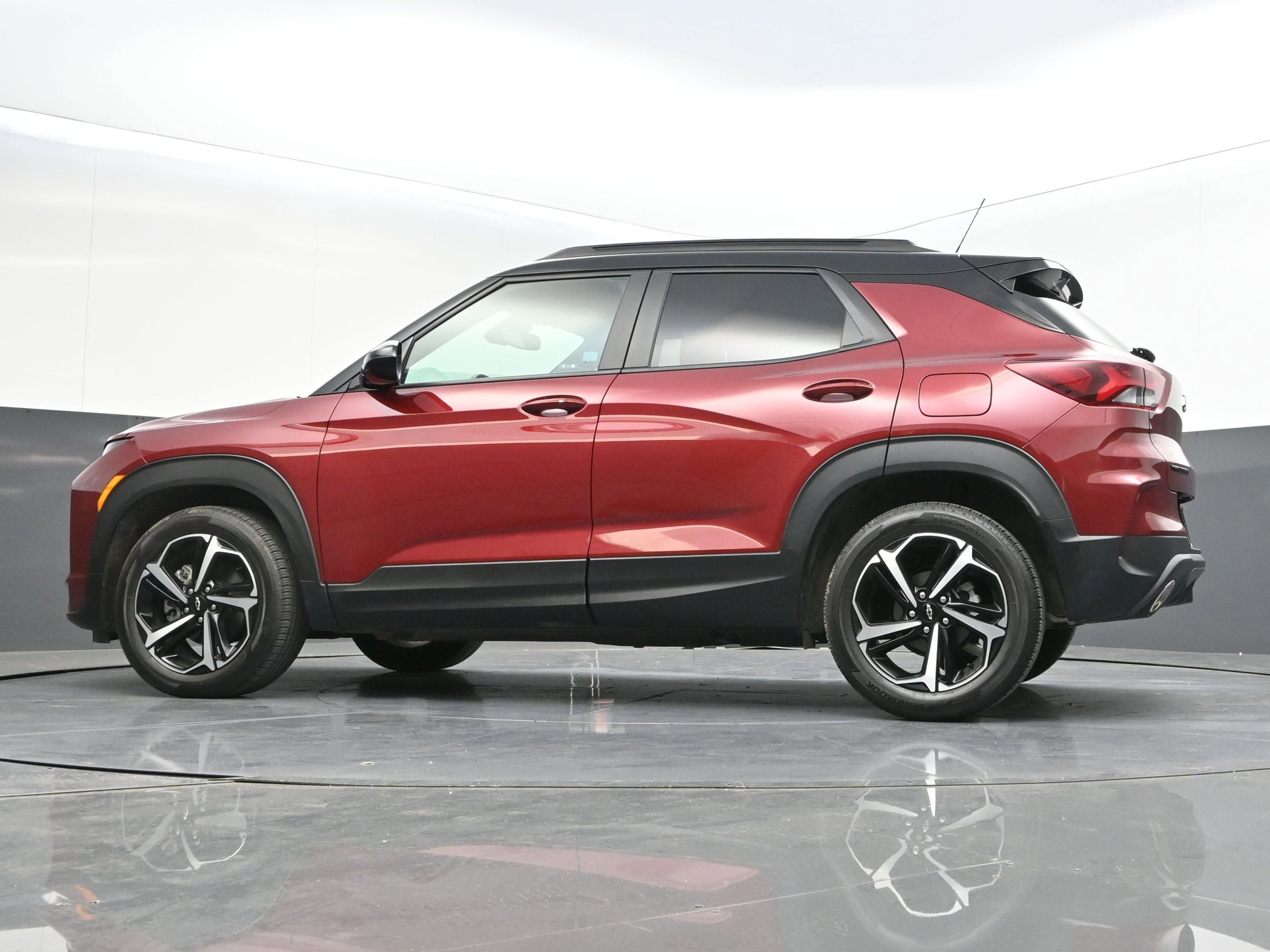Certified 2023 Chevrolet TrailBlazer RS w/ Convenience Package FWD image 39