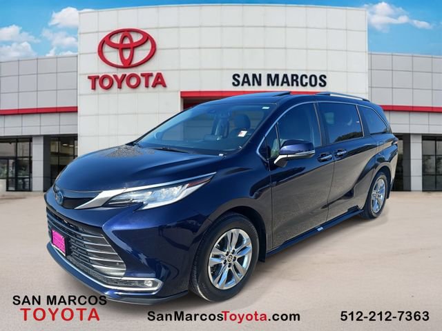 Used 2024 Toyota Sienna Limited image 1