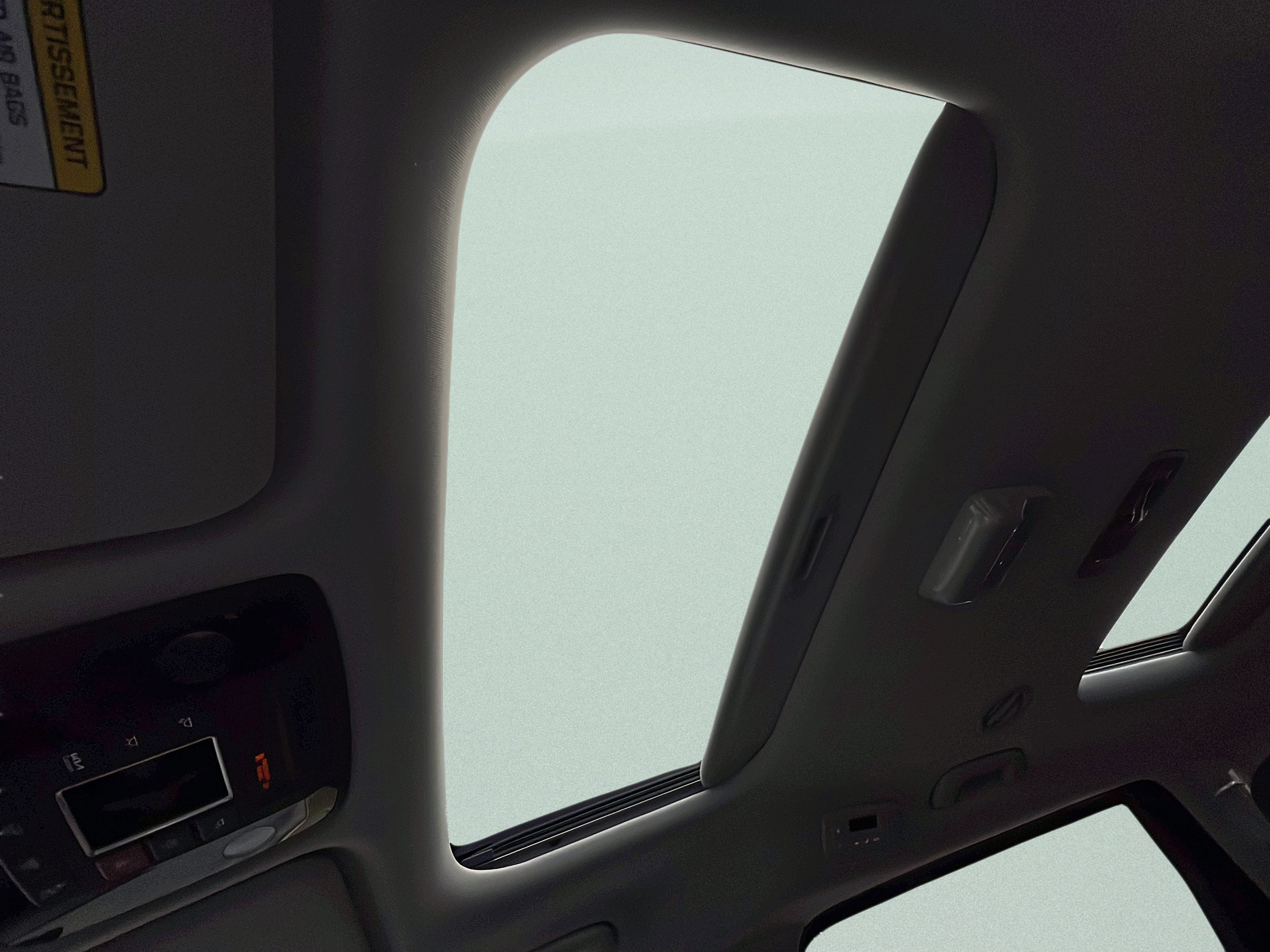 New 2026 Kia Carnival SX FWD image 15