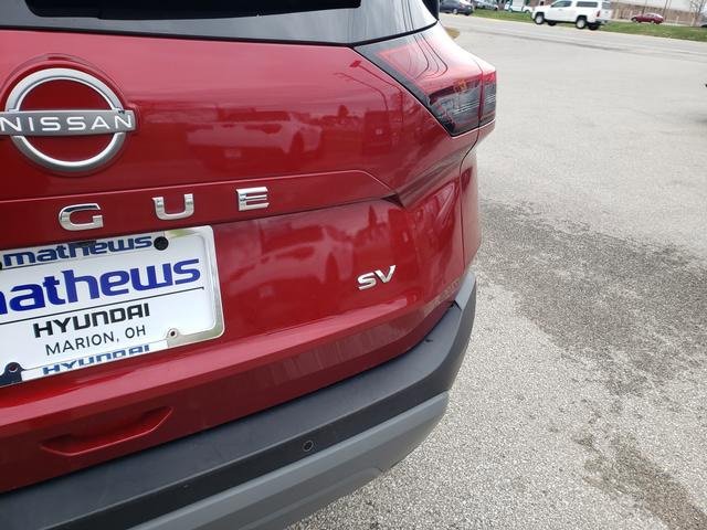 Used 2023 Nissan Rogue SV image 10