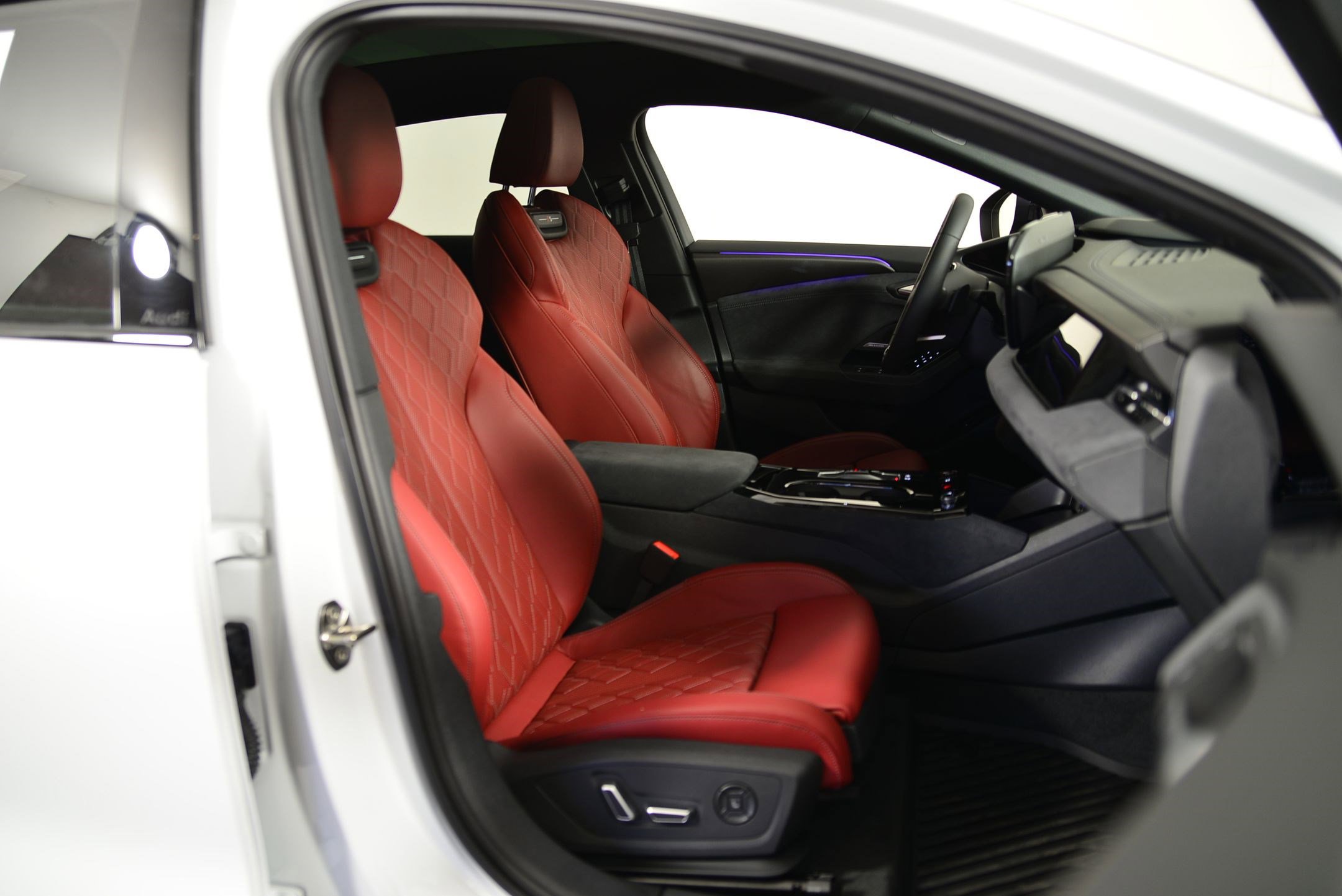 New 2025 Audi S6 e-tron Premium Plus image 19