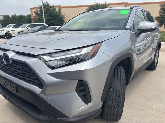 Used 2023 Toyota RAV4 LE AWD/4WD image 6