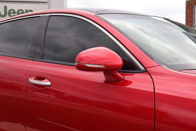 Used 2019 Kia Stinger Premium AWD/4WD image 2