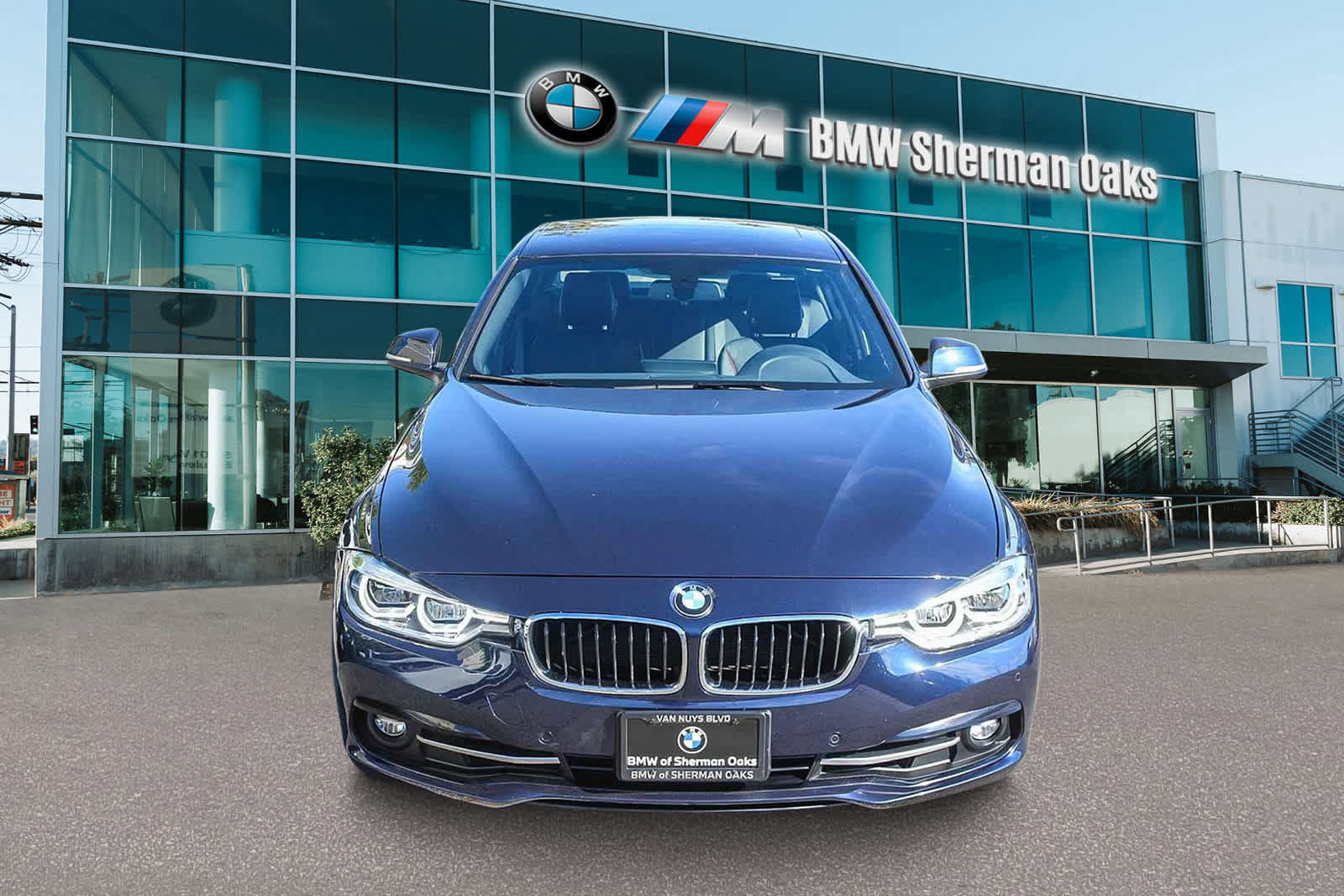 Used 2017 BMW 330i Sedan image 2