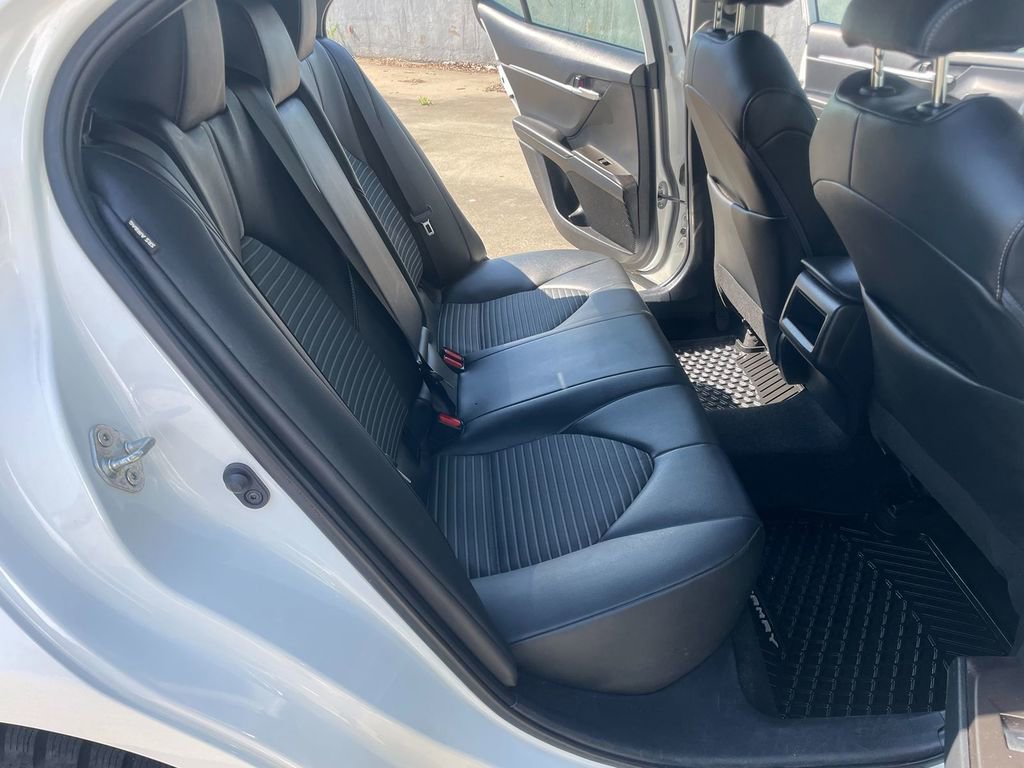 Used 2022 Toyota Camry SE FWD image 20