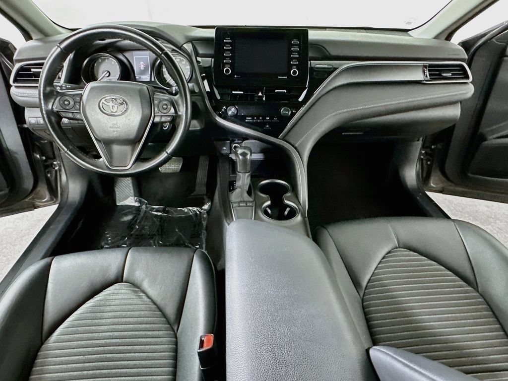 Used 2023 Toyota Camry SE FWD image 16