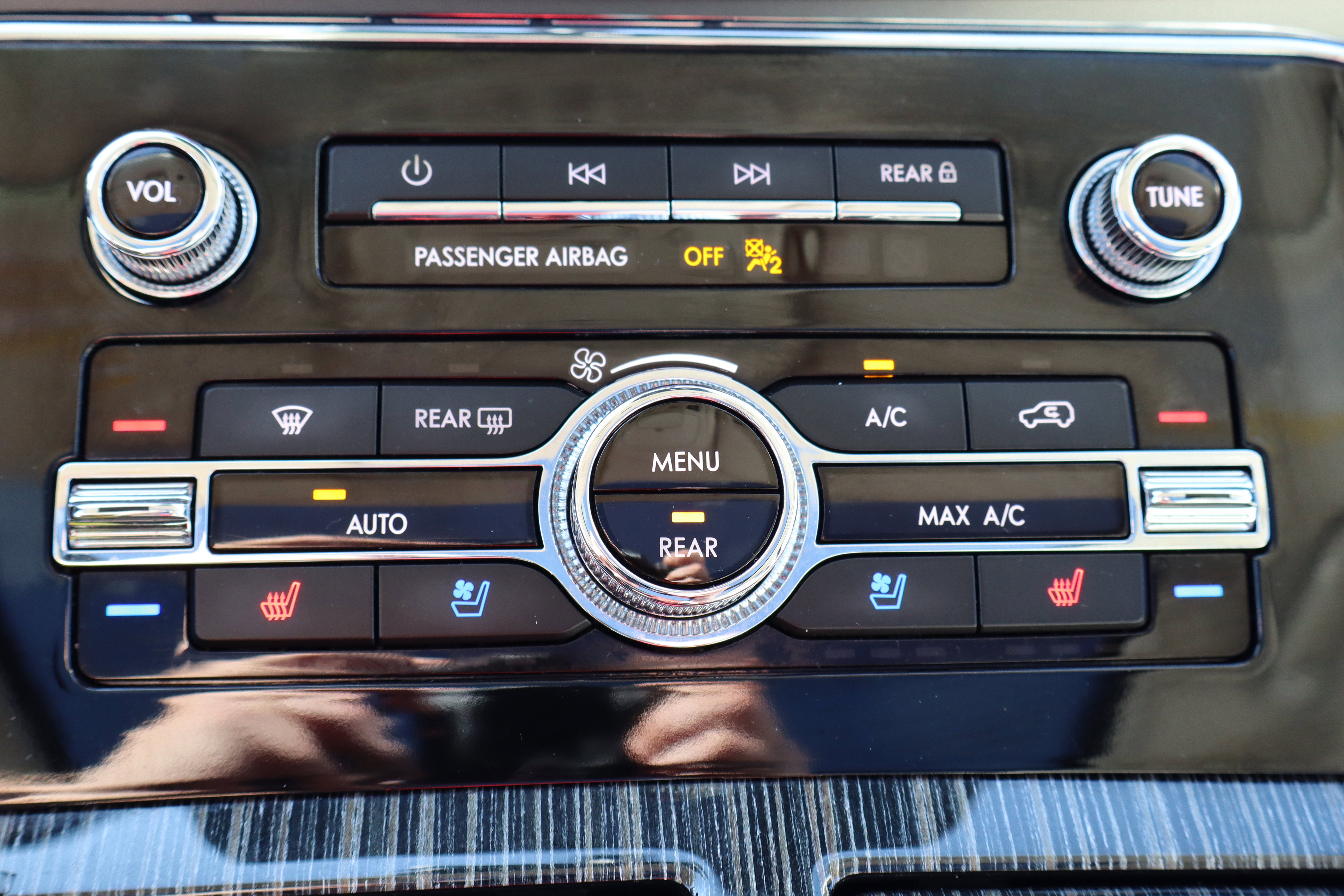 Used 2024 Lincoln Navigator L Black Label AWD/4WD image 24