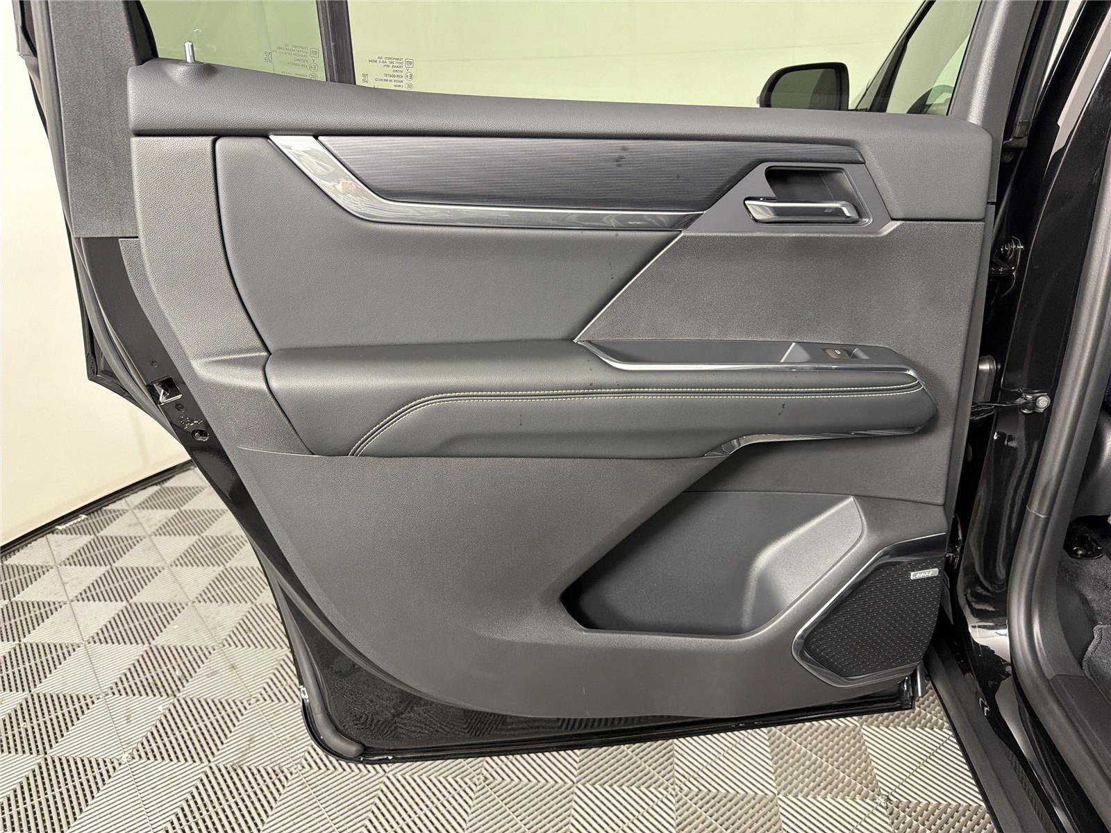 New 2026 GMC Acadia Elevation w/ Black Edition FWD image 21