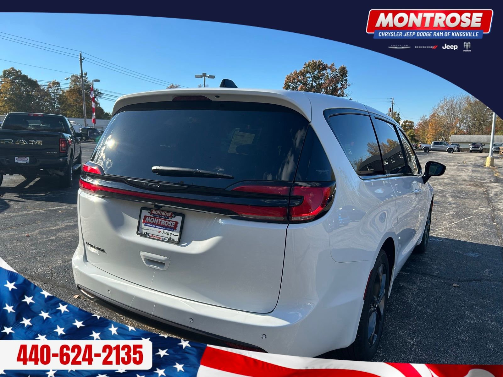 New 2026 Chrysler Pacifica Select image 5