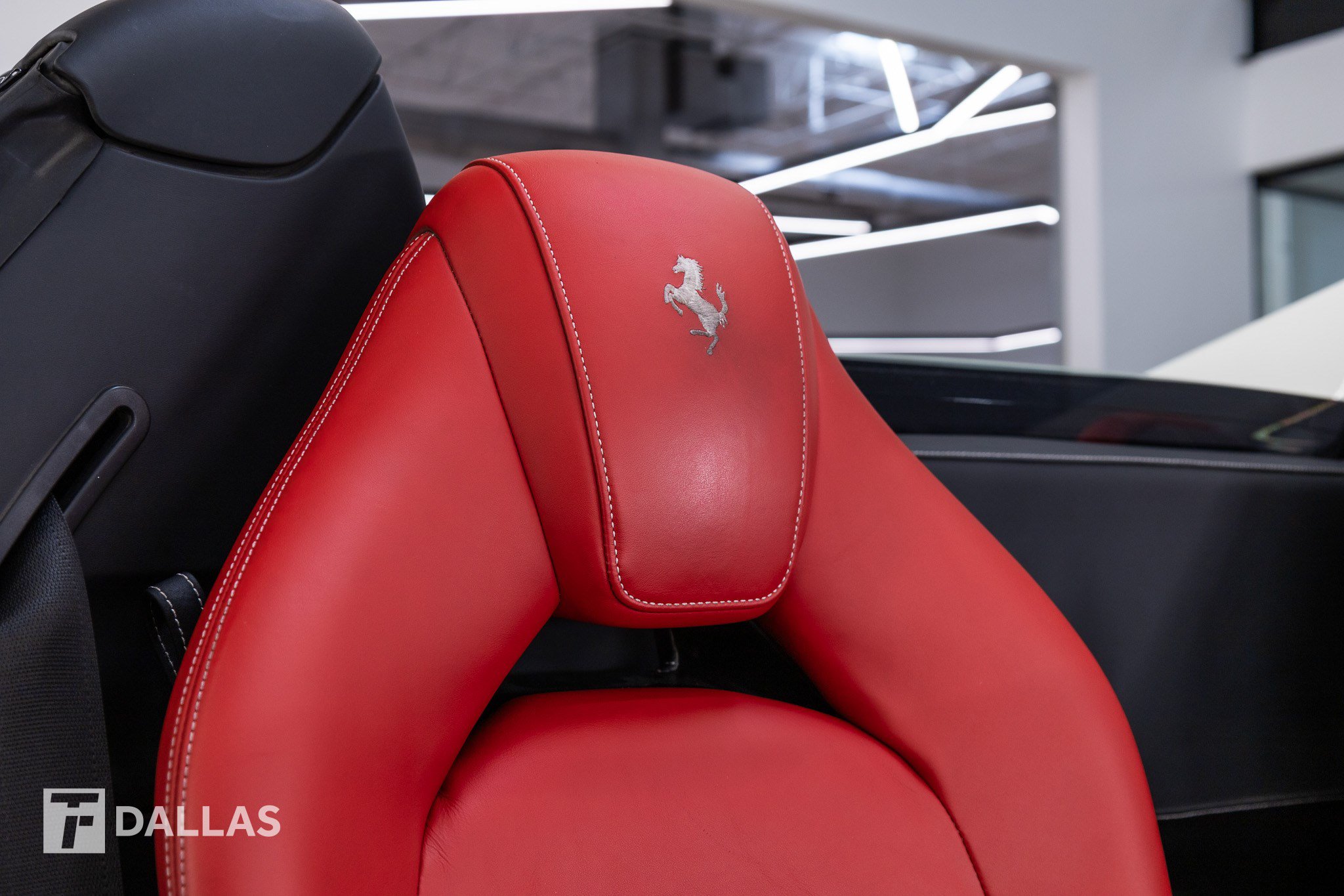 Used 2019 Ferrari 488 Spider RWD image 40
