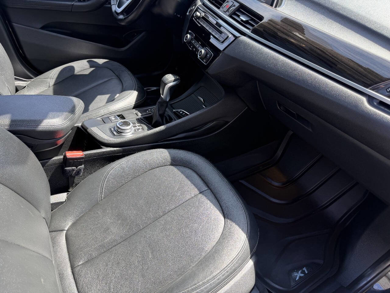 Used 2017 BMW X1 xDrive28i AWD/4WD image 28