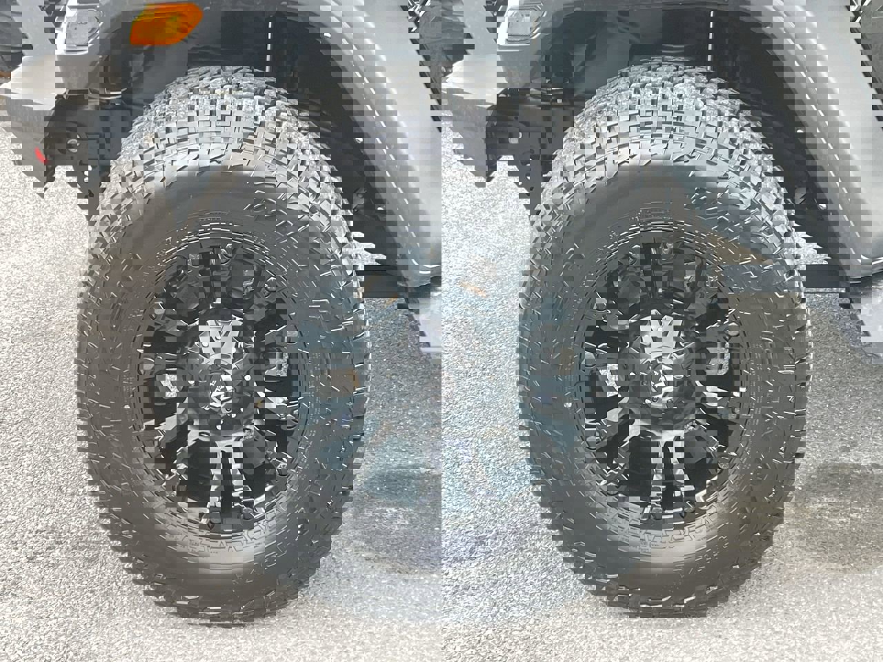 Used 2023 Jeep Wrangler Sport S image 20