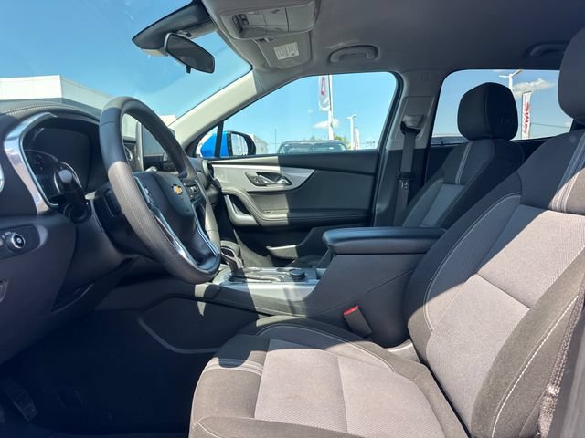 Used 2025 Chevrolet Blazer LT FWD image 13